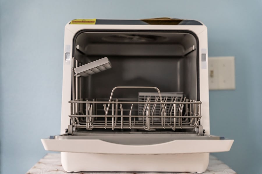 Portable dishwasher