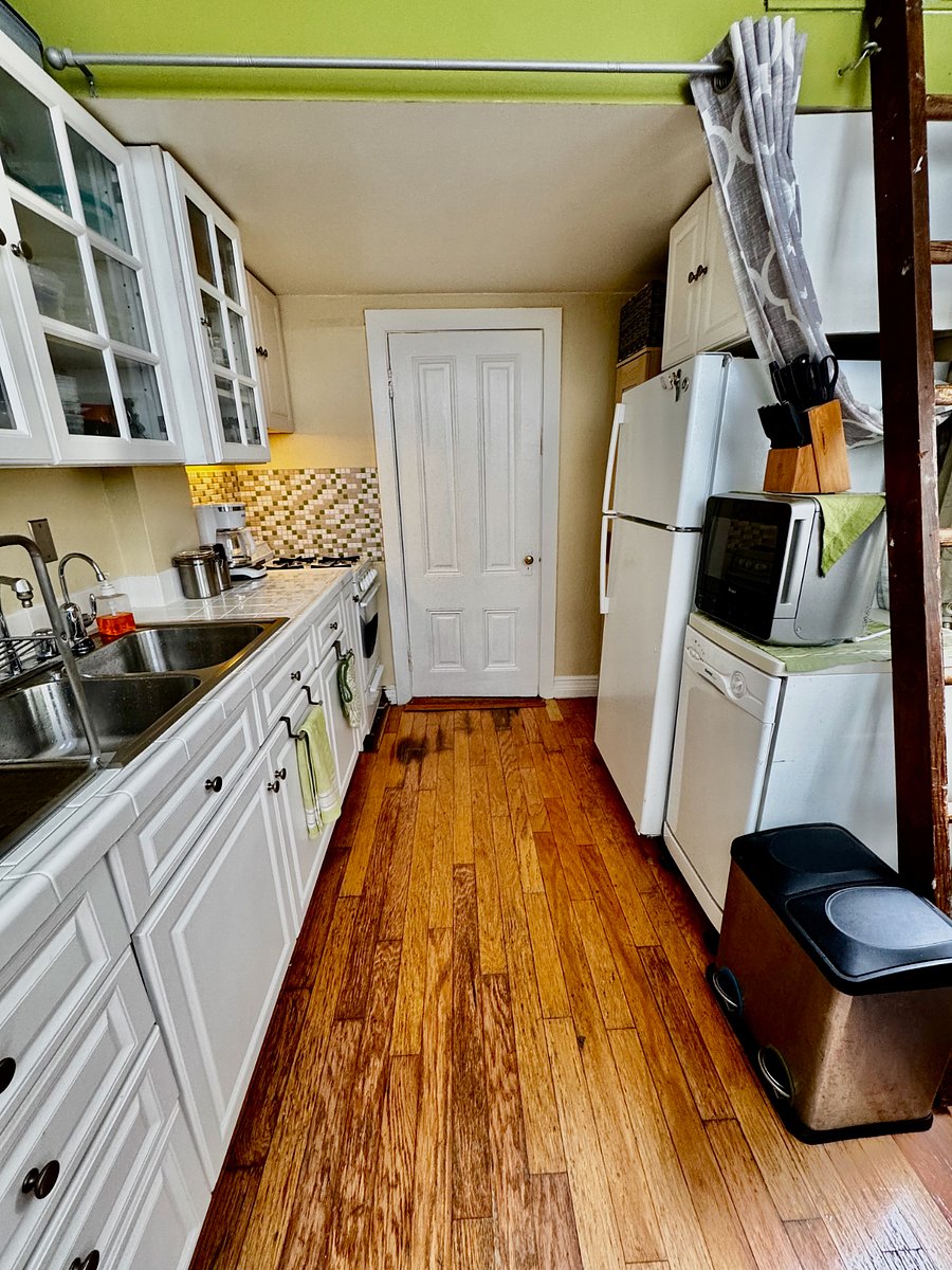 Surprisingly spacious kitchen for the square footage. Complete with lots of appliances and gadgets.