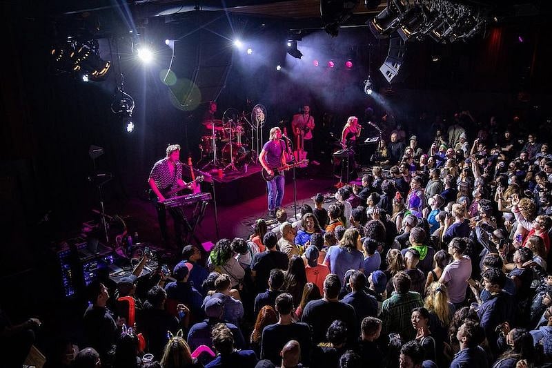 Live music with national touring acts