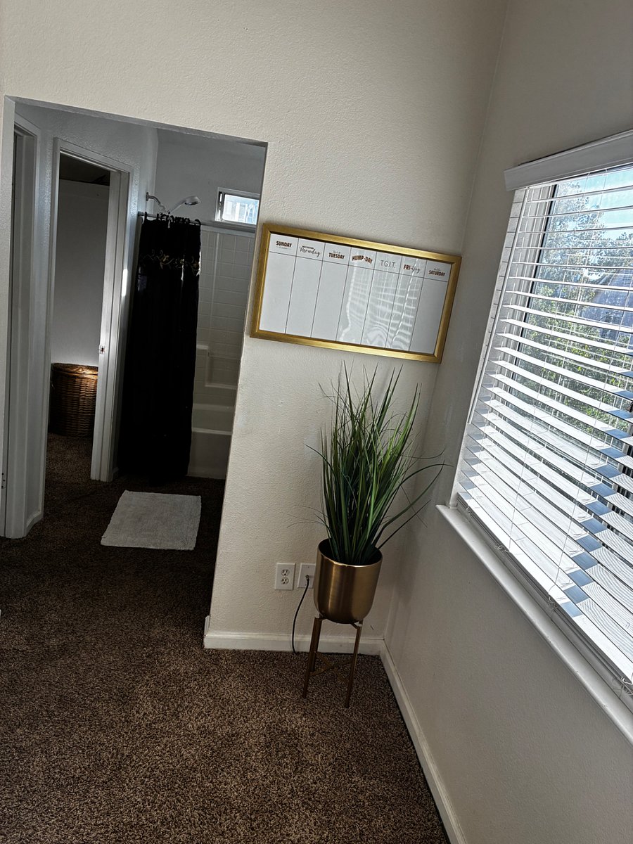 Master bedroom entrance 