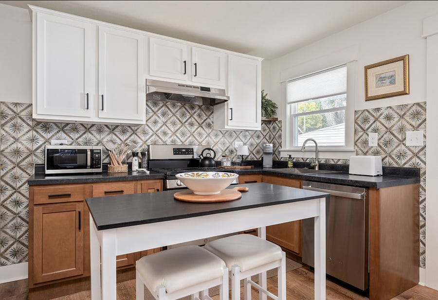 Fully furnished kitchen