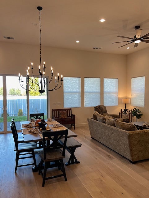 Family Room looking into backkyard