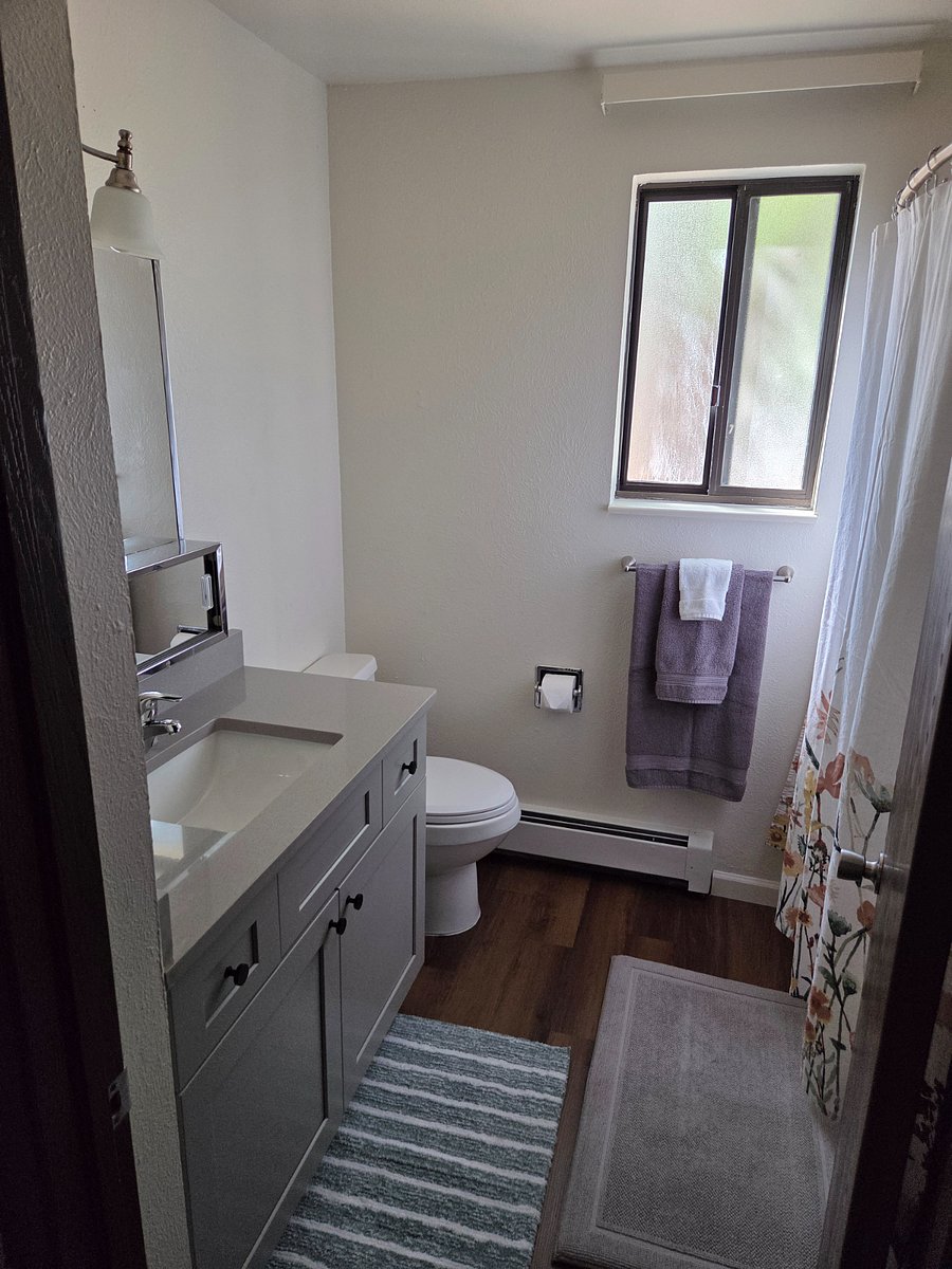Bathroom 2 - shared by bedrooms 2 and 3