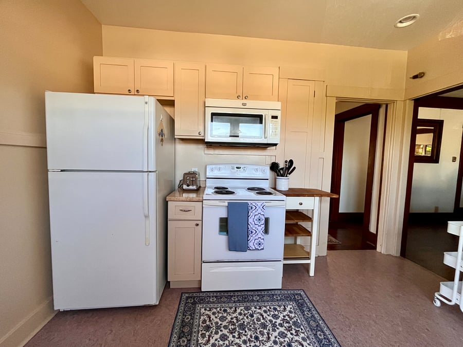 Full size refrigerator, electric stove and microwave