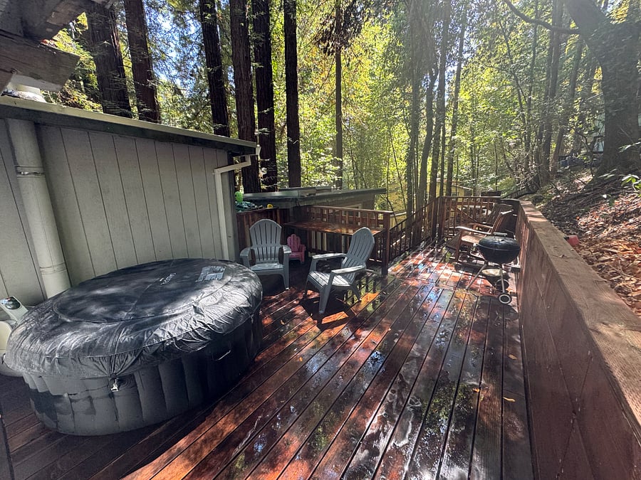 Hot tub area on rear deck