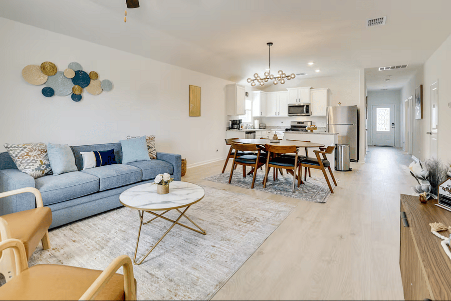 Sofa Bed, 6-table dining and Fully Loaded Kitchen