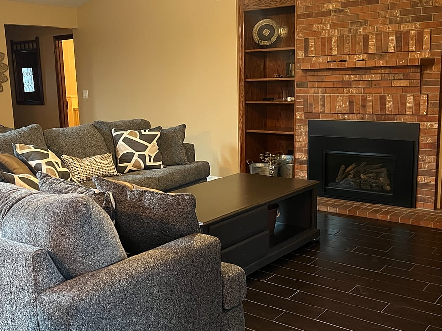 Great room - sofa, love seat, gas fireplace