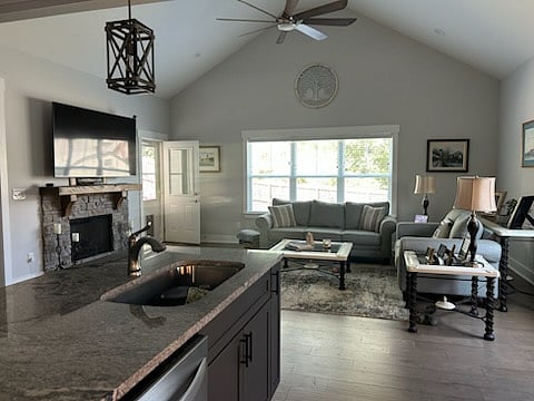 Furnished Finder property 908656_1 photo 3