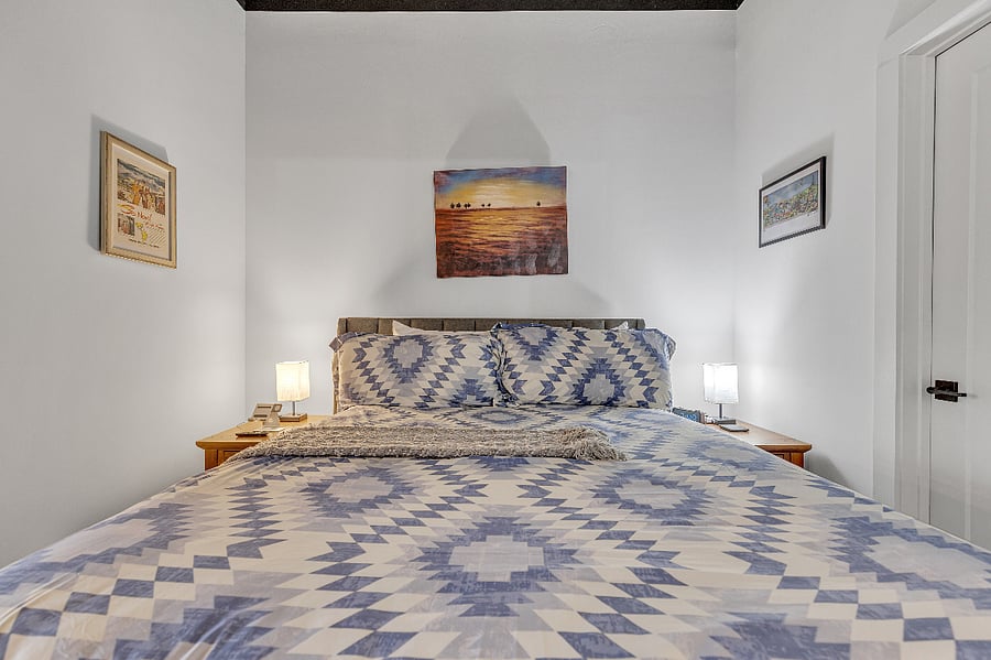 Queen Size bed