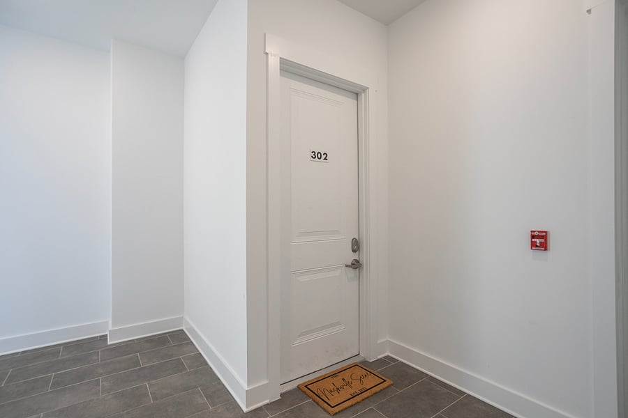 Corner condo