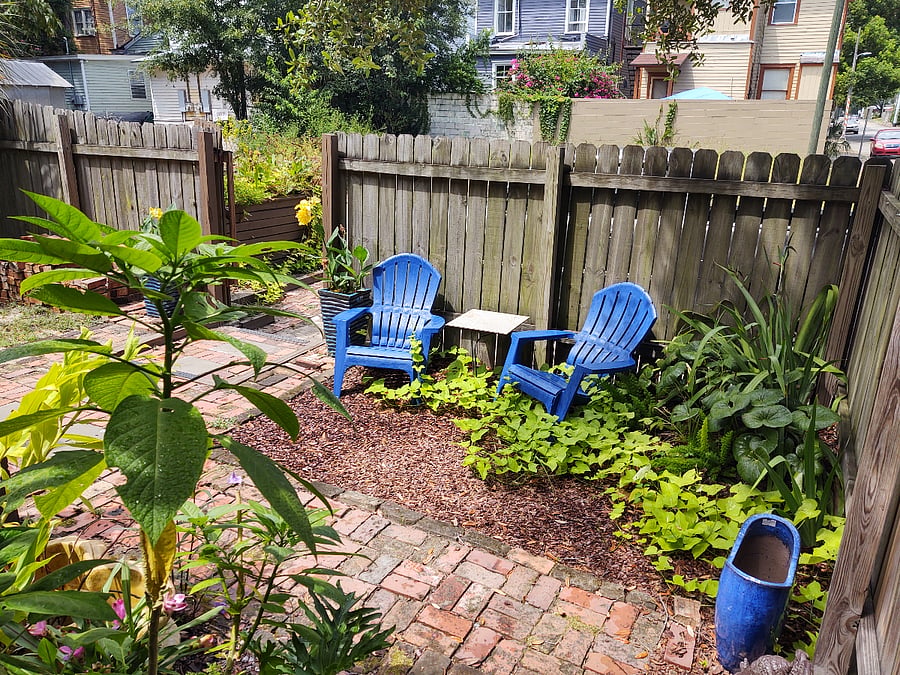 Courtyard Entry Gate and additional seating