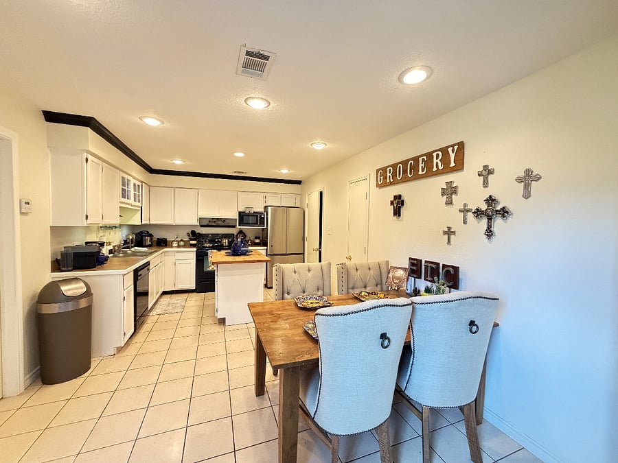 Furnished Finder property 909003_1 photo 8