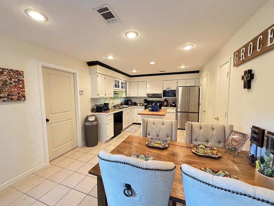 Furnished Finder property 909003_1 photo 9