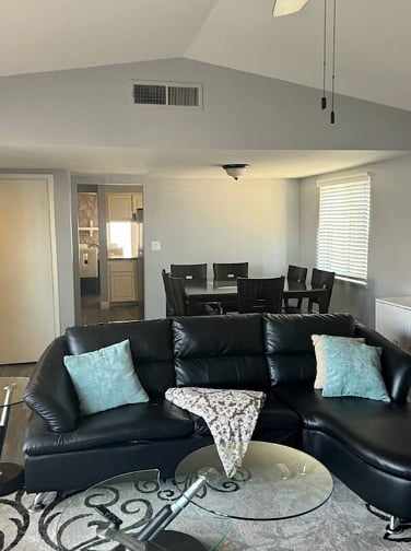 Furnished Finder property 909026_1 photo 3
