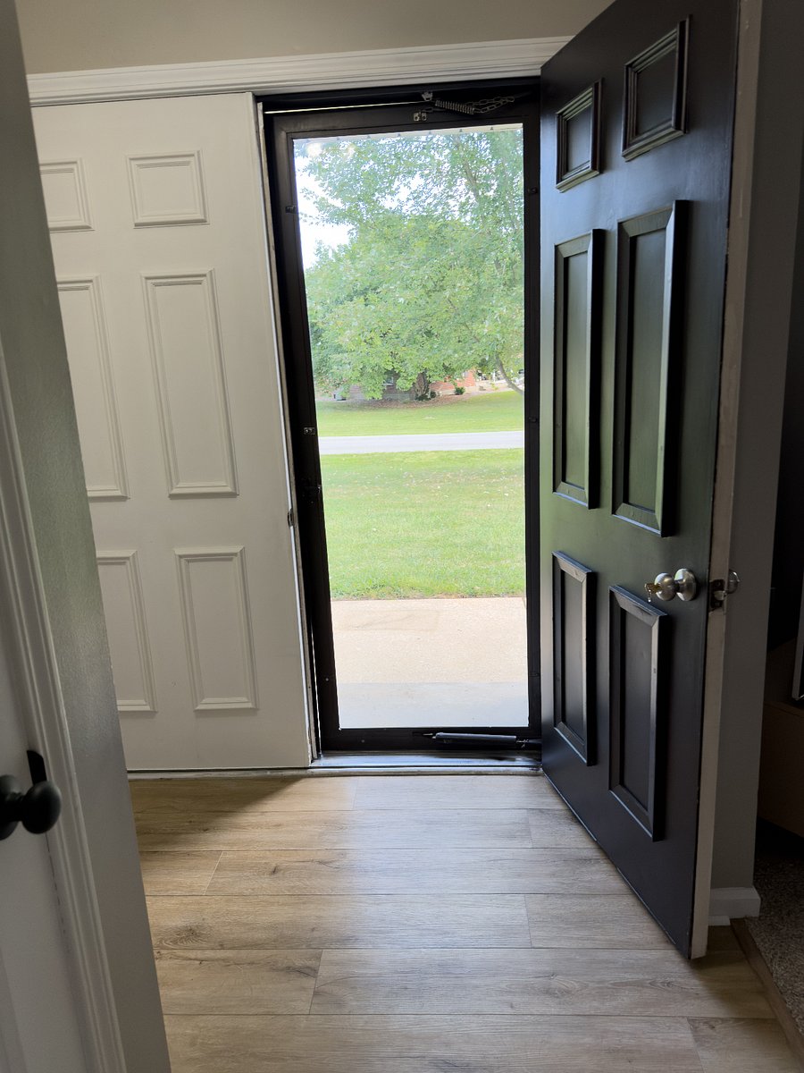 Double front door for great viewing and letting the sunshine in.