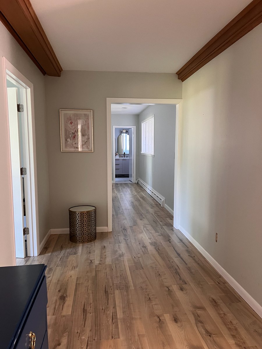 Bedroom quaters.
This side of the home houses the bedrooms and bathrooms.
