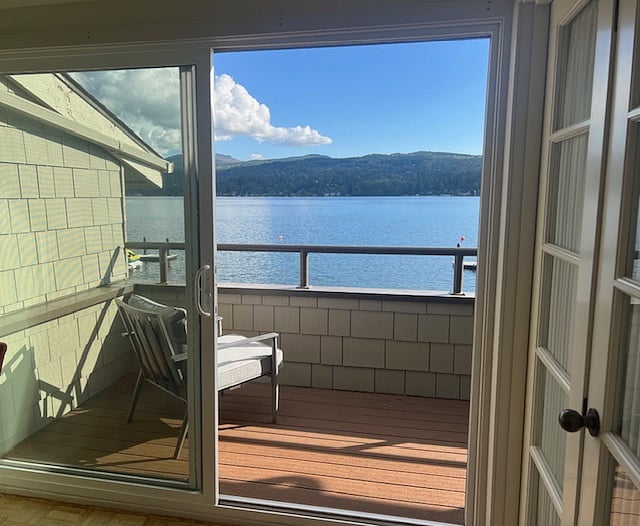 Second floor deck