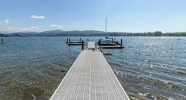 Dock