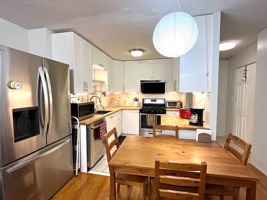 Fully equipped kitchen