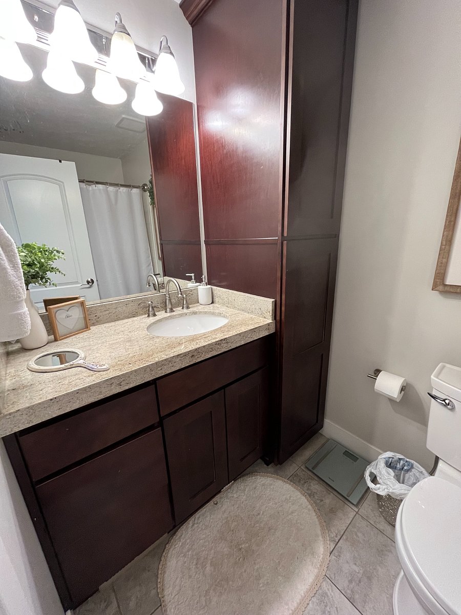 Guest bath 