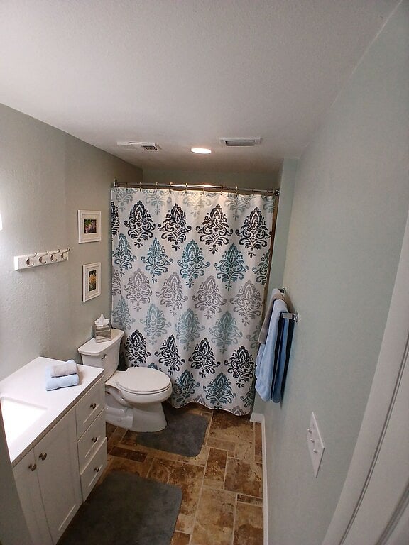 Second floor bathroom.