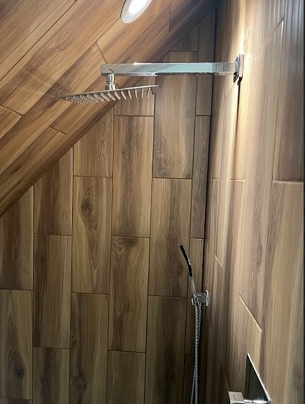 Shower area, Shower head