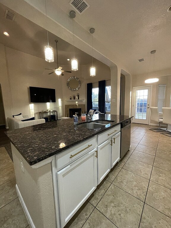 Furnished Finder property 909541_1 photo 9