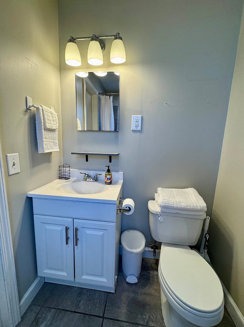 full bathroom