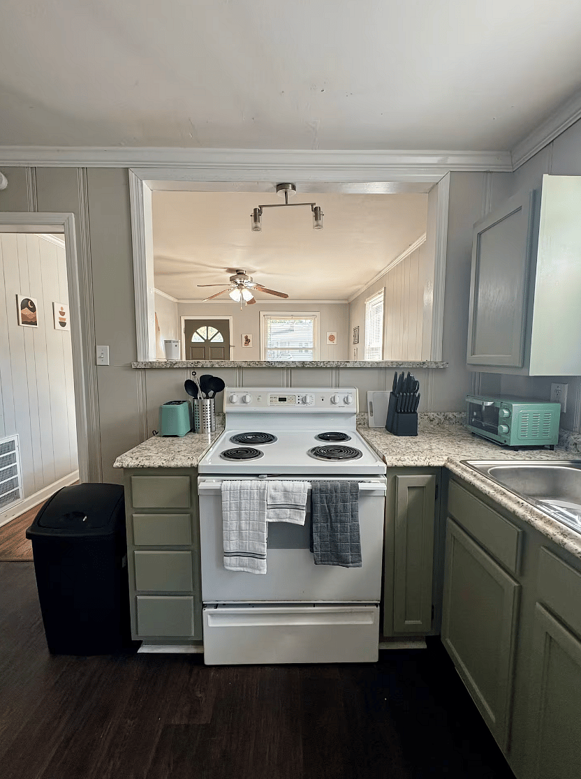 full kitchen