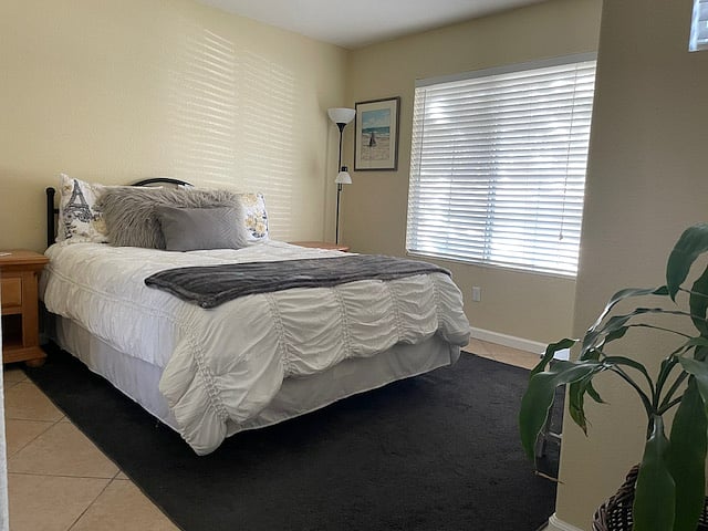 BEDROOM #2