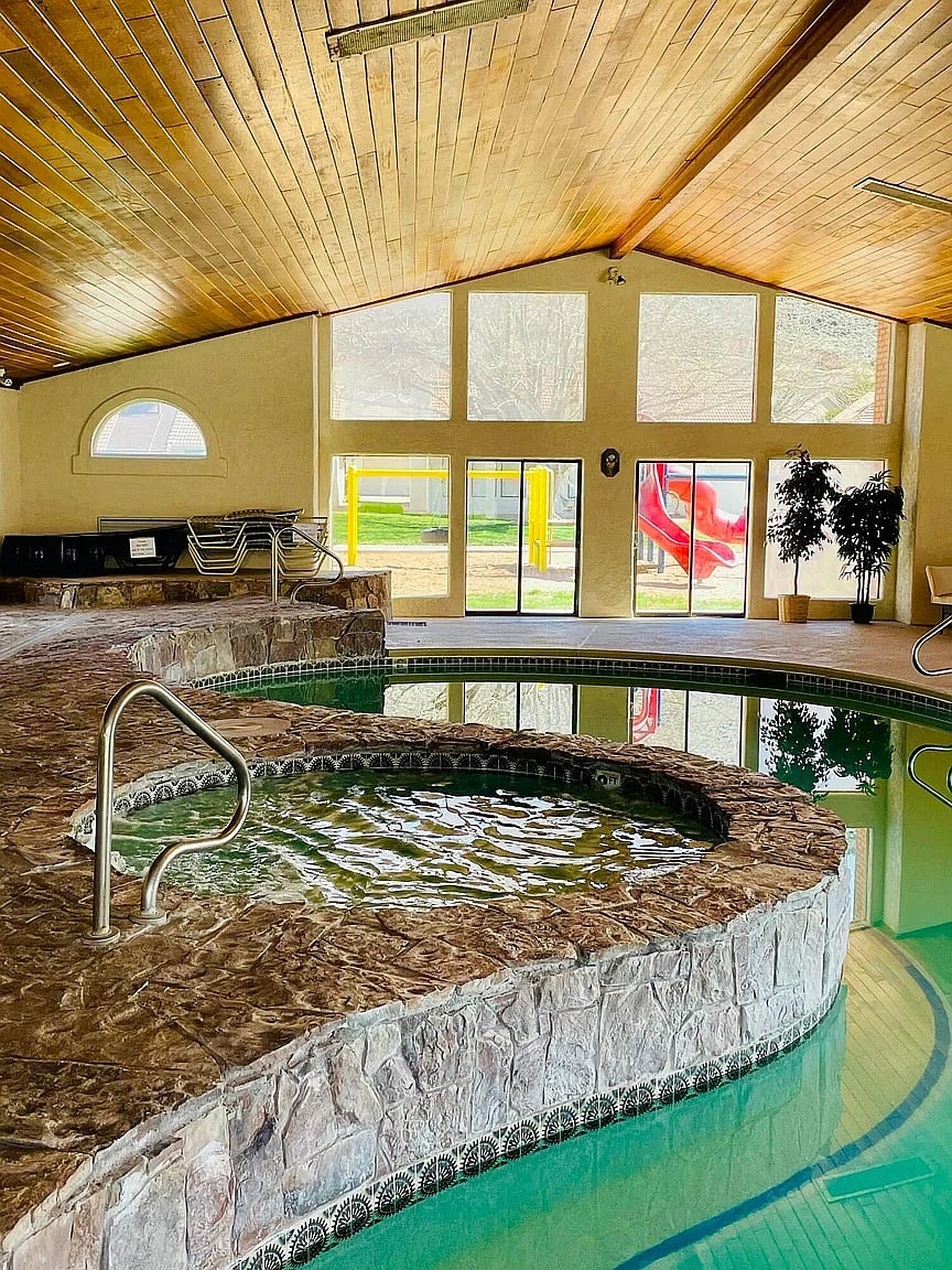 Year round indoor swimming pool & hot tub. Well maintained and open only to homeowners & their guests, this is the perfect post-hike (or post-work!) soak.