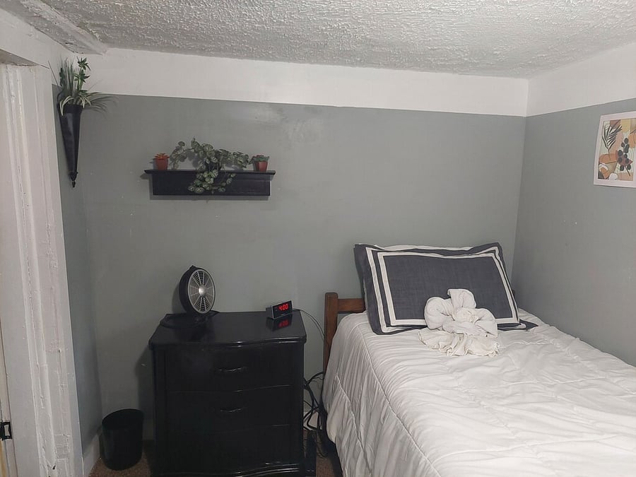 Furnished Finder property 909850_1 photo 6