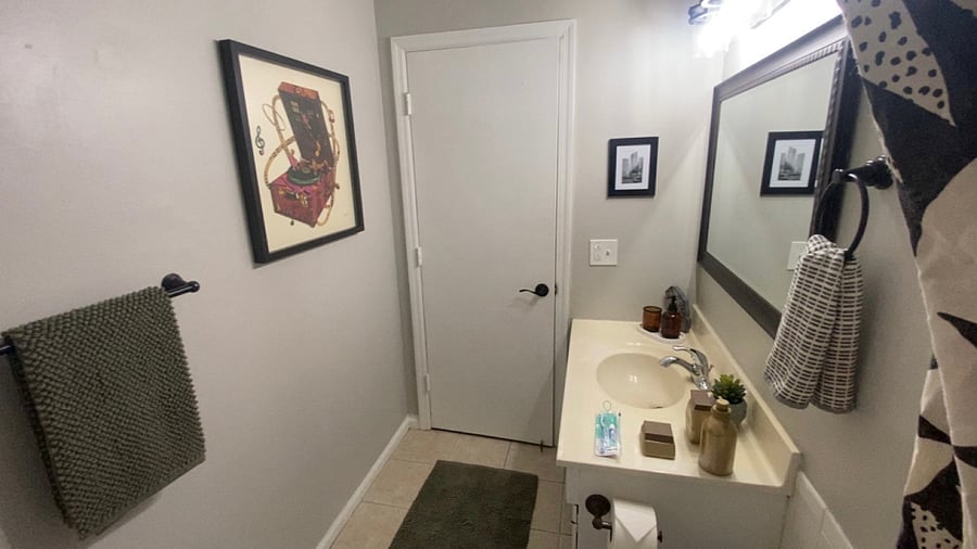 Full Bath view 3