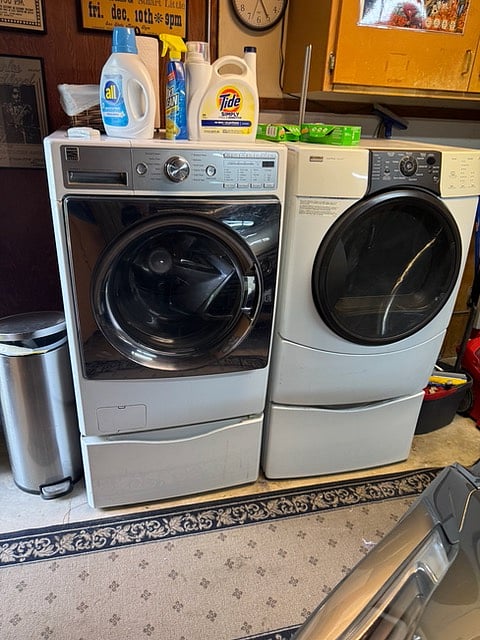 Washer/Dryer in garage.