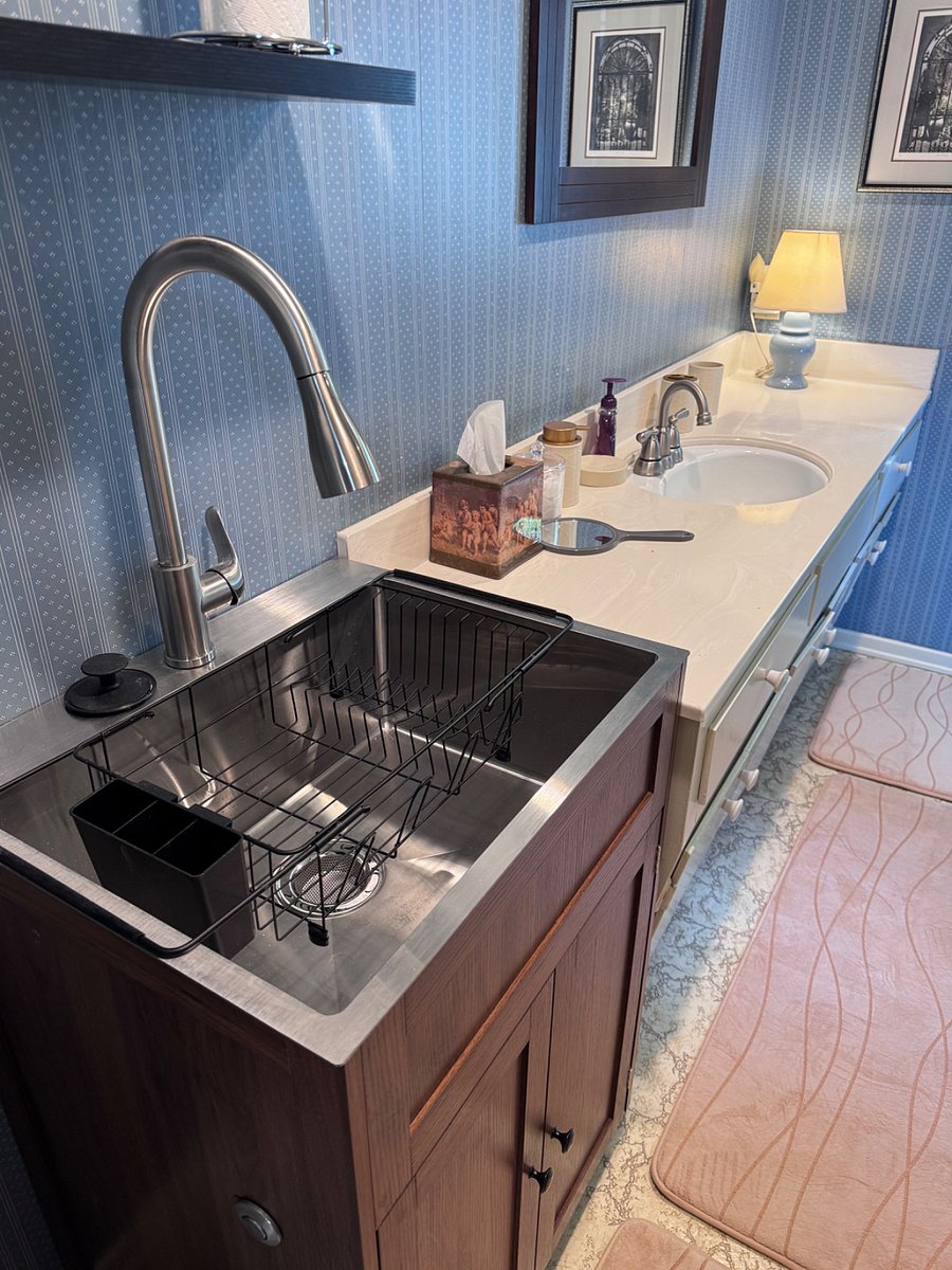 Kitchen sink w/garbage disposal + Bathroom counter