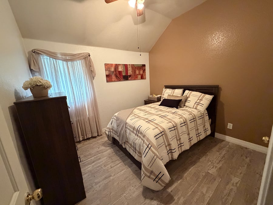 Furnished Finder property 910097_1 photo 13