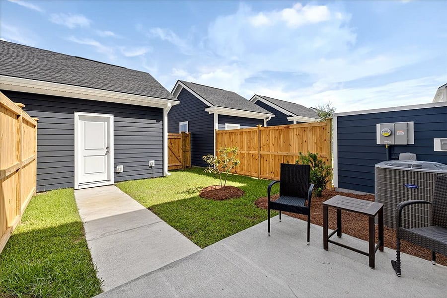 Fenced Yard 