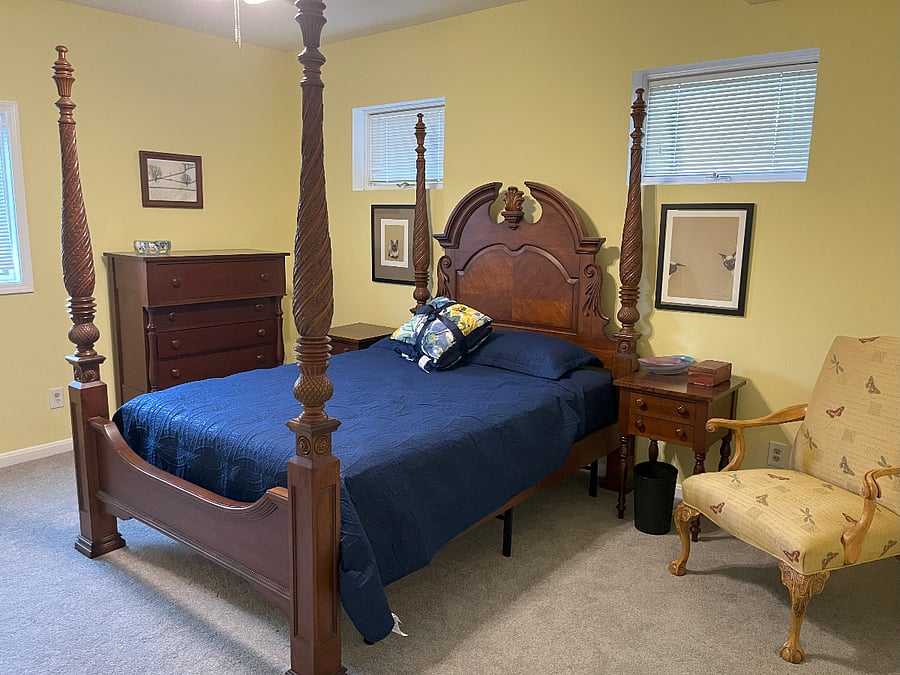 Bedroom 1 with queen size bed, walk in closet and lots of natural light.