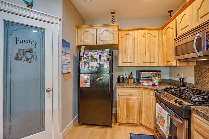 Walk-in pantry is large. You are welcome to any food. 