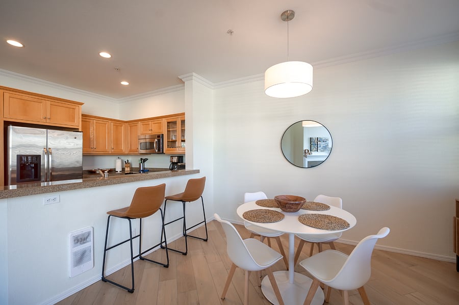 Dining/Kitchen