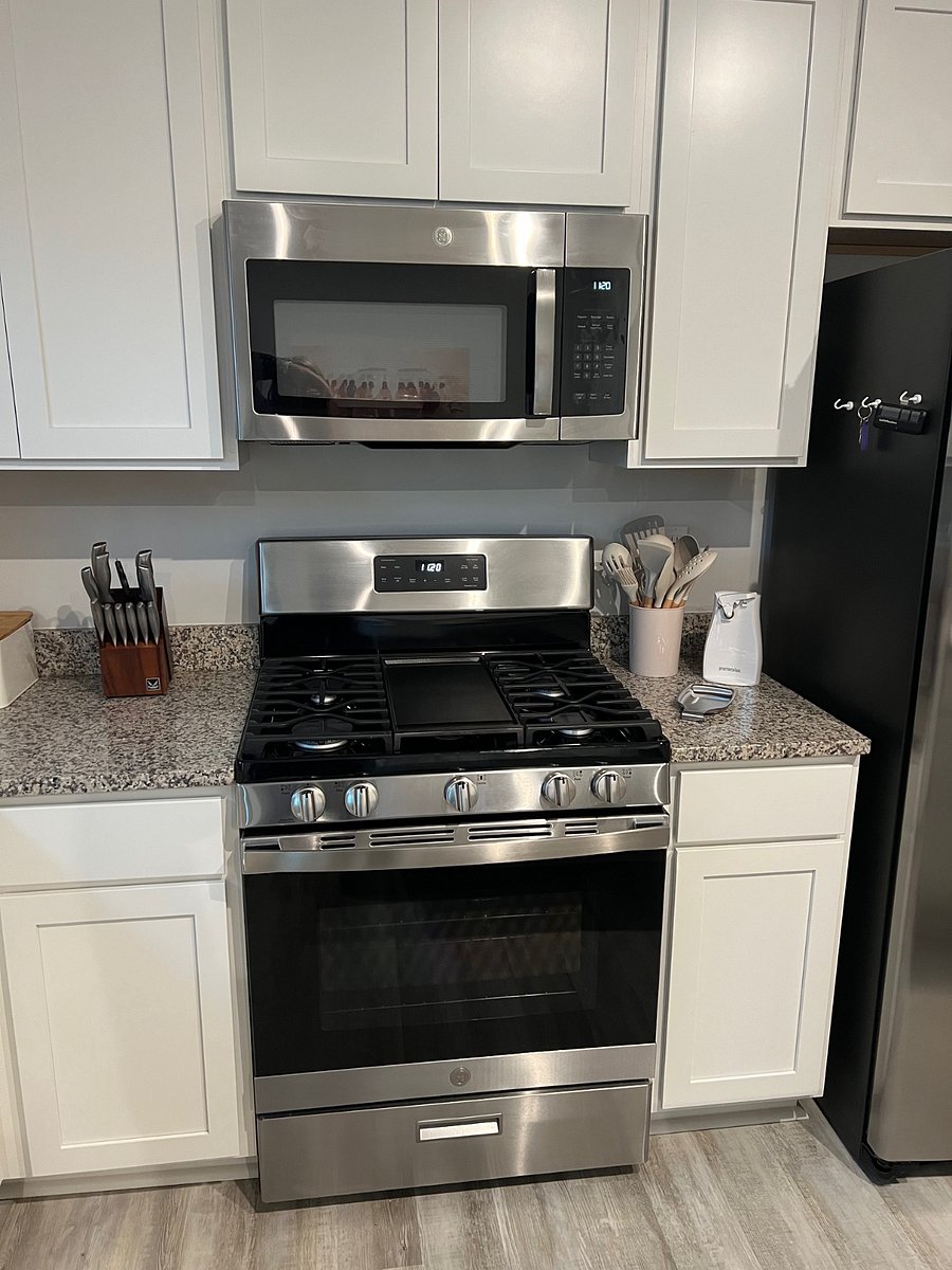 Gas stove