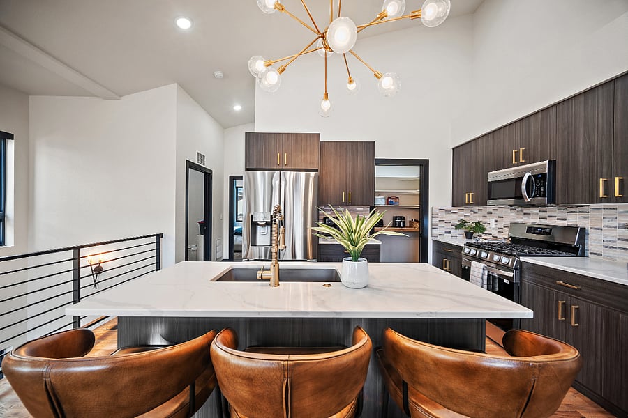 +2nd floor
+New appliances (2025)