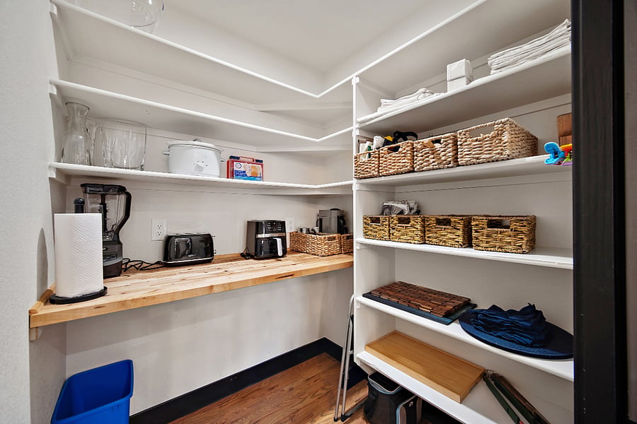 +2nd floor
+New appliances (2025)