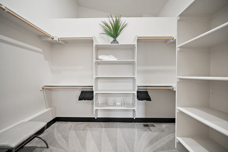 +2nd Floor
+Primary Suite
+King Bed
+Walk-In Closet
+Attached Bathroom
+Desk
+Dresser
+TV