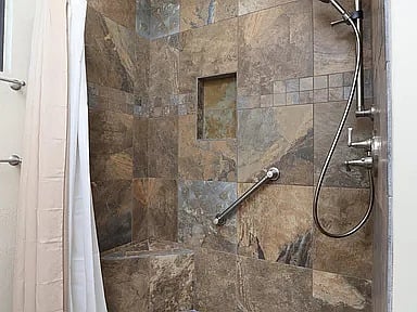 Principal bedroom shower