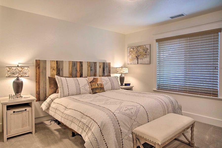 Second floor -King bedroom