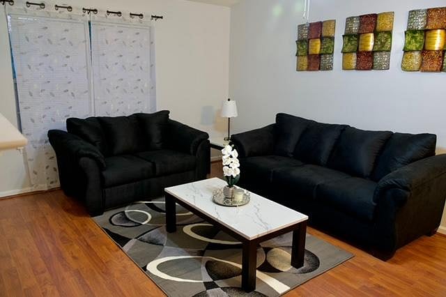 Furnished Finder property 910796_1 photo 3