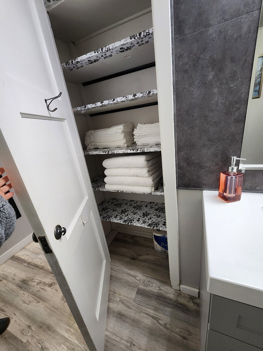 Guest towels