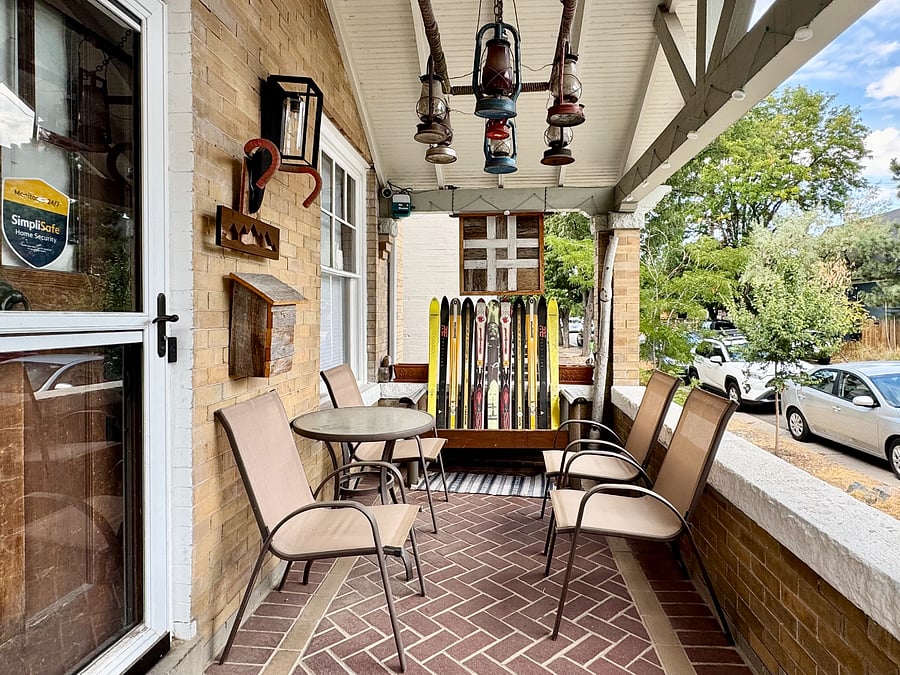 Front entry way