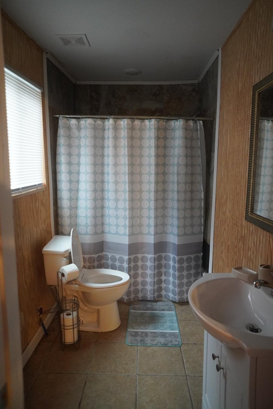 Master Bedroom Full-bath